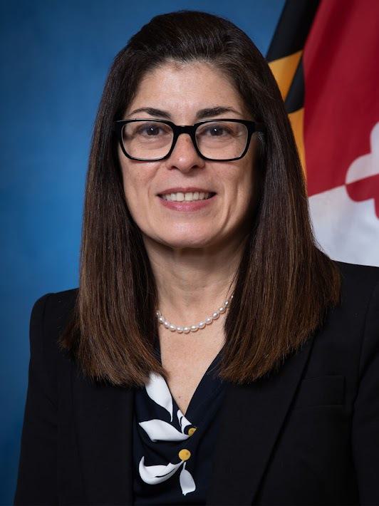 headshot of Dr. Laura Herrera Scott