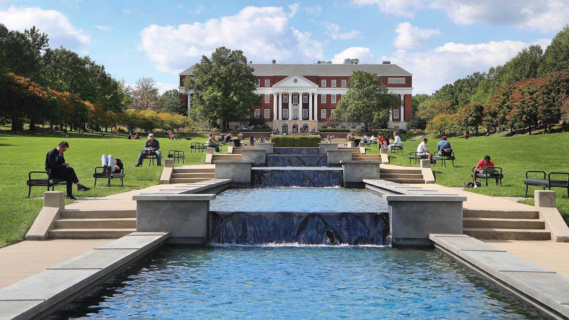 McKeldin Mall fountain on a sunny day.